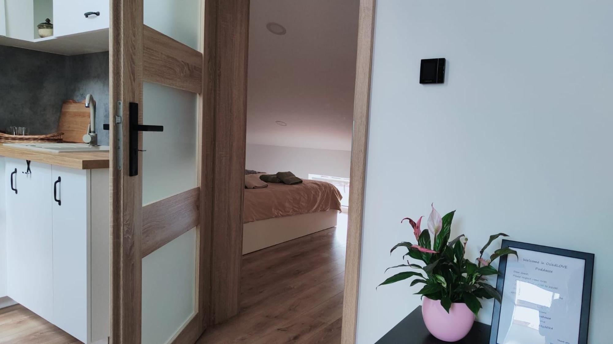 Osiedlove Poddasze Jędrzejów Buitenkant foto